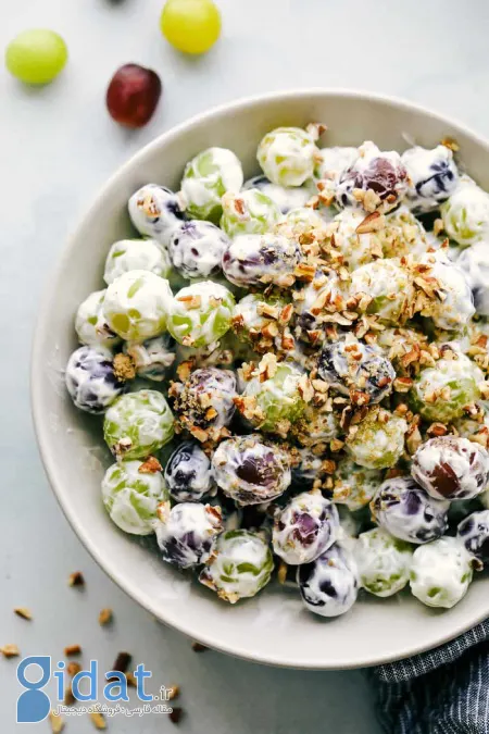 طرز تهیه سالاد انگور خامه ای