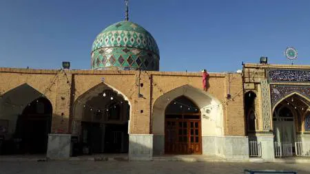 گنبد فیروزه‌ای نایین: داستان کرامت سلطان سید علی (ع)