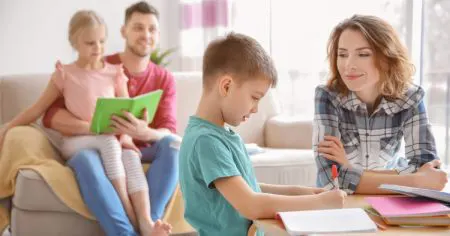 تربیت کودک با مسئولیت‌پذیری