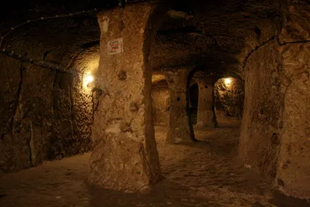 تونل های مخفی شهر زیرزمینی درینکو را کاوش کنید