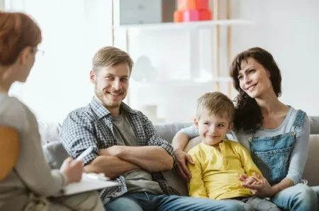 تخصص‌های لازم برای مشاور خانواده