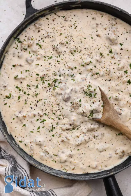 طرز تهیه سس گریوی با گوشت چرخ کرده