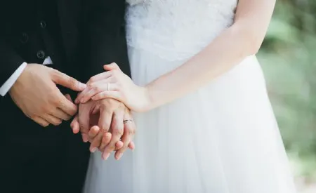 آیا عشق برای یک ازدواج موفق کافی است؟
