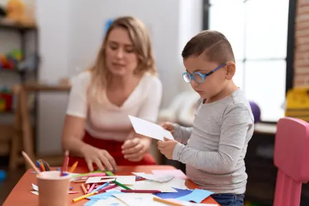 معلم کودکان خاص, حقوق معلم کودکان خاص