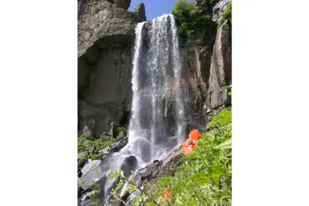 آبشار ورزان, ییلاق سوباتان
