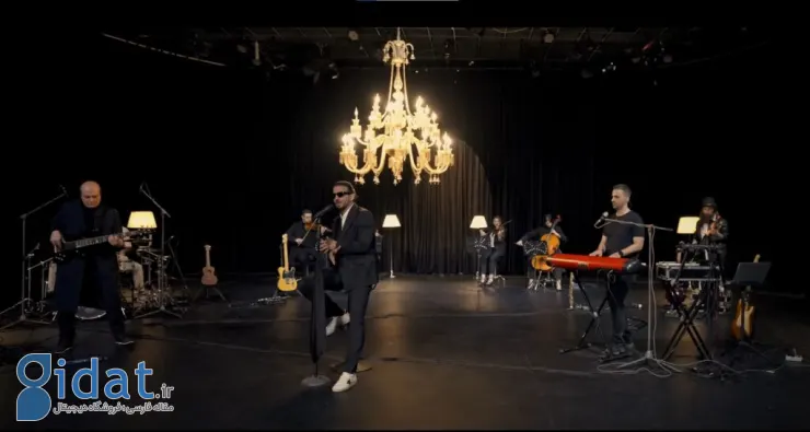 سینا ساعی در اجرای تصویری دژاوو