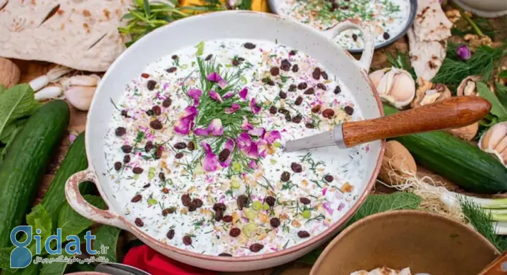 طرز تهیه آب دوغ خیار خوشمزه و سنتی ویژه تابستان