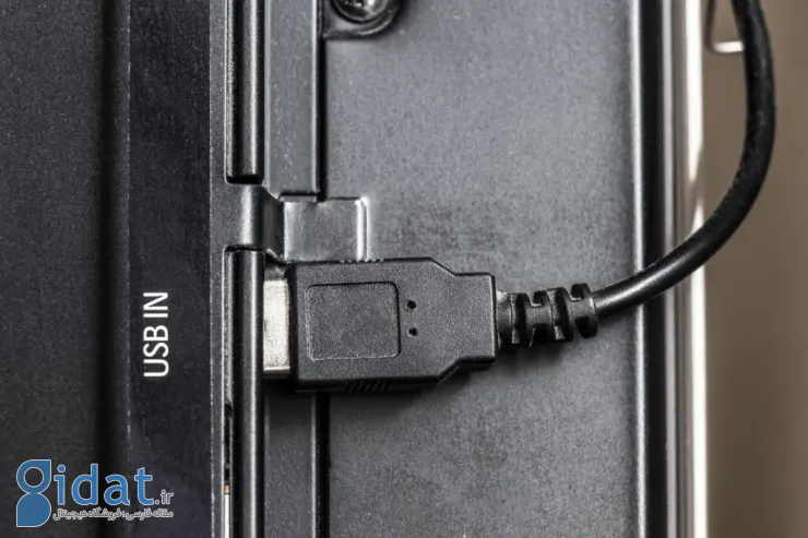 آموزش وصل کردن گوشی به تلویزیون تی سی ال (TCL)