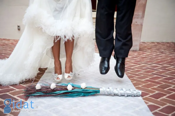 پریدن از روی جارو:‌ رسم عجیب عروسی در فرهنگ آمریکایی-آفریقایی
