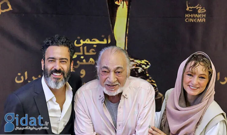 سحر ولدبیگی در کنار مسعود ولدبیگی، پدرش و نیما فلاح، همسرش.