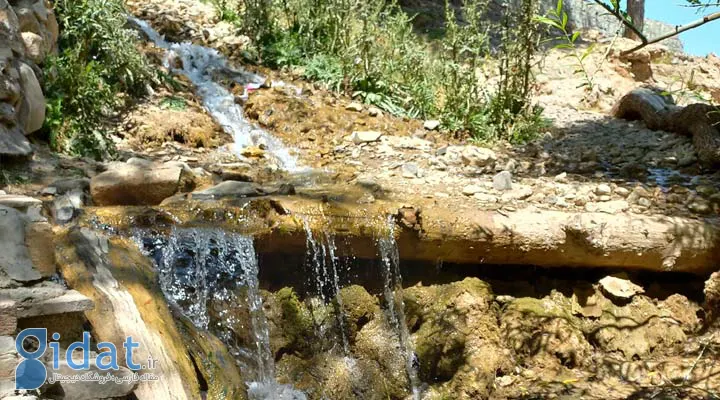 آبشار قطره باران در اراک