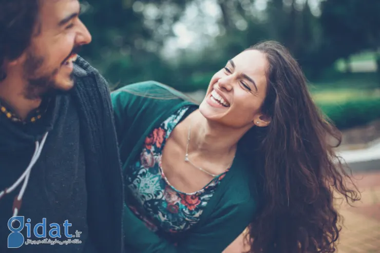 به رفتارهای شریک زندگی خود نگاه کنید
