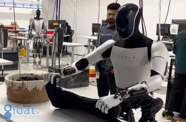 ربات انسان نما Optimus تسلا می تواند لباس ها را تا کند، اما نه به تنهایی! [تماشا کردن]