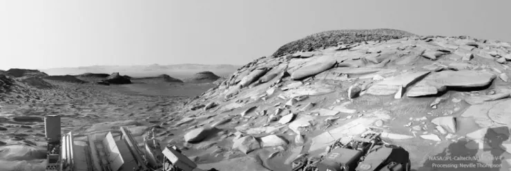 تصویر روز ناسا: تپه‌های صخره‌ای مسطح در مریخ