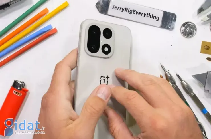 تست دوام و کالبدشکافی وان پلاس ۱۵؛ نسخه پلاستیکی به راحتی خش می‌افتد [تماشا کنید]