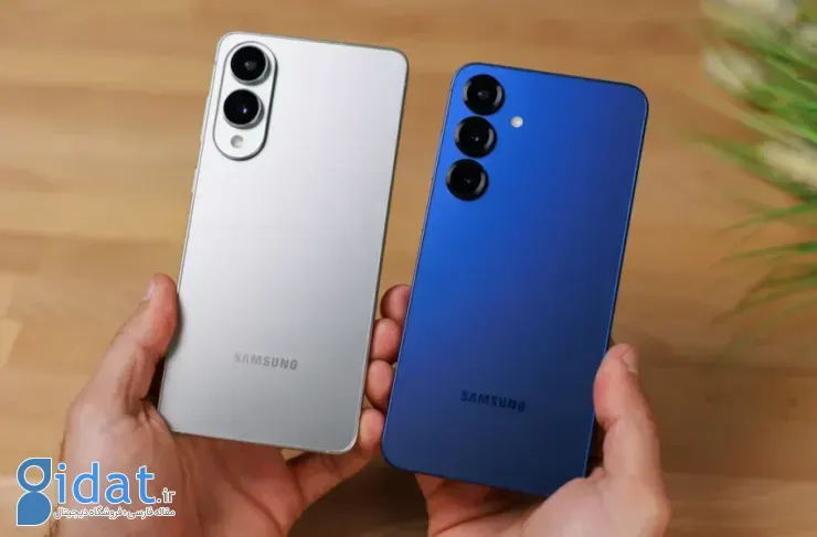 گوشی سامسونگ آبی یا سه لنز و سمت چپ به رنگ نقرهای با دو لنز