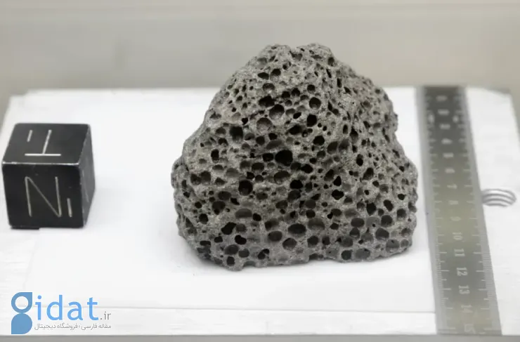 با وجود جنگ تجاری، چین سنگ های ماه را با ایالات متحده تقسیم می کند