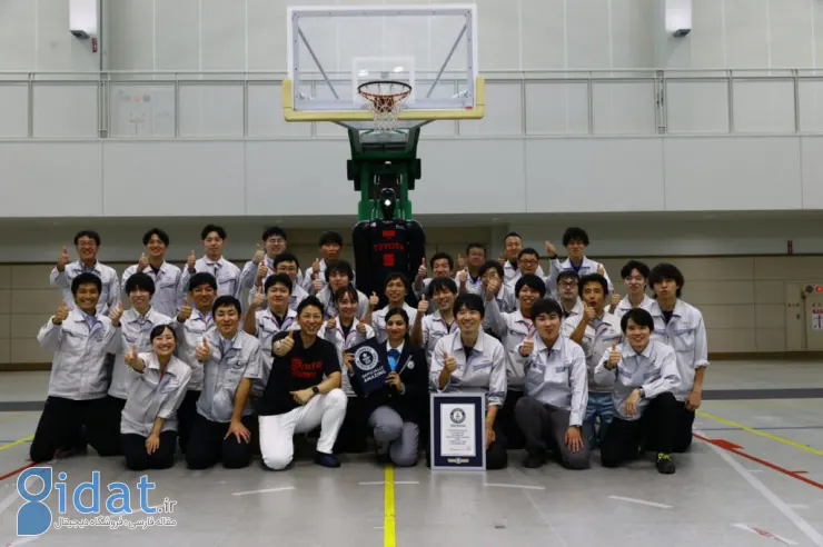 ربات انسان‌نمای تویوتا رکورد زد؛ انداختن توپ درون سبد بسکتبال از فاصله 24.55 متری [تماشا کنید]