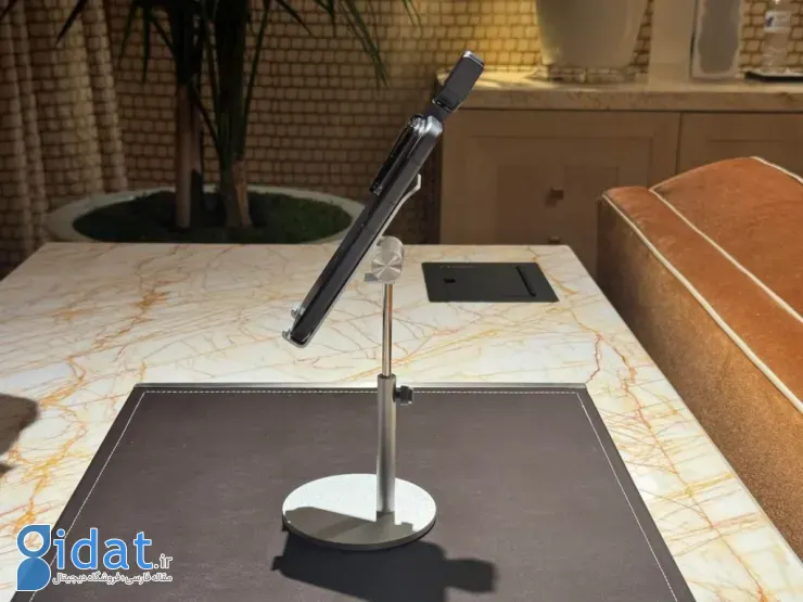 گوشی رباتیک آنر