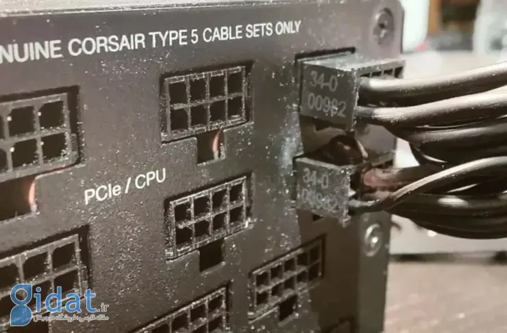 یکی از کاربران Reddit گزارش داد که کابل کارت گرافیک RTX 5090 در دو سر کانکتور آن ذوب شده است