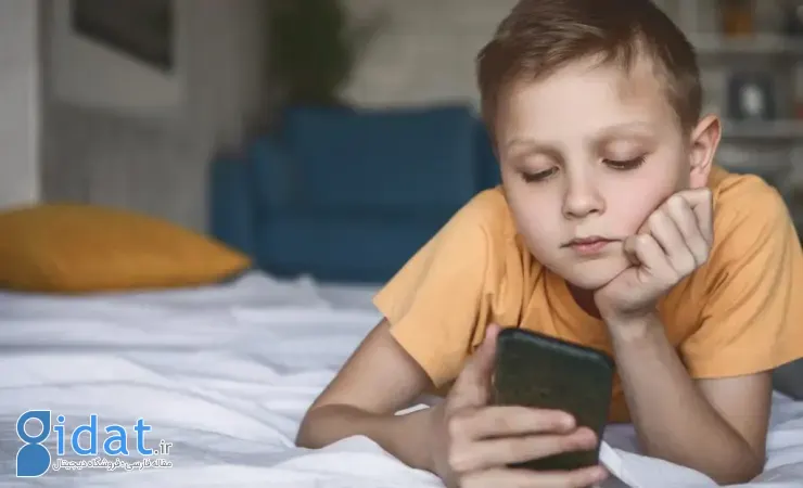داشتن موبایل قبل ۱۲ سالگی و افسردگی و چاقی کودکان