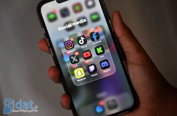 قوانین جدید سختگیرانه برای ورود به آمریکا؛ سابقه ۵ ساله مسافران در شبکه های اجتماعی بررسی خواهد شد