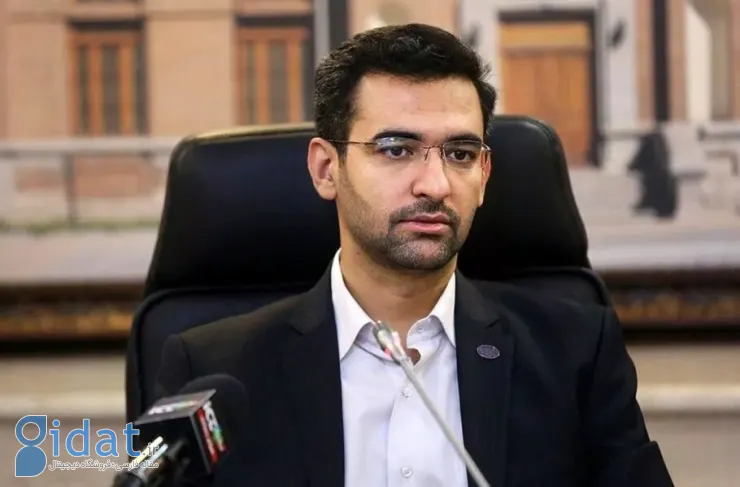 آذری جهرمی: اختلال در GPS هیچ تاثیری در مقابله با پهپادهای نظامی ندارد