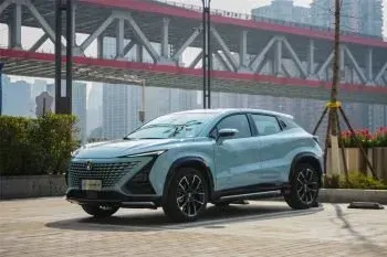 چانگان UNI-T به بازار می آید؛ کراس اوور جسور آرنا درایو