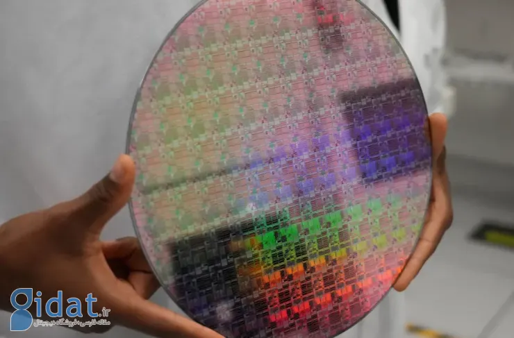 آمریکا اعمال تعرفه‌های جدید بر واردات نیمه‌رساناها از چین را تا سال ۲۰۲۷ به تعویق انداخت