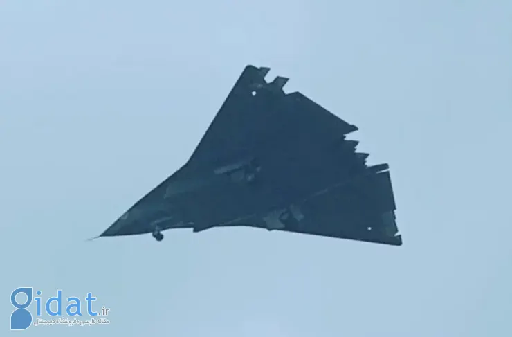 نسخه جدیدی از جت جنگنده نسل ششم چین با تغییراتی در طراحی، در آسمان مشاهده شد