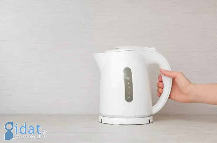 تحقیقات جدید: کتری‌های برقی پلاستیکی میلیاردها نانوپلاستیک را در آب آزاد می‌کنند