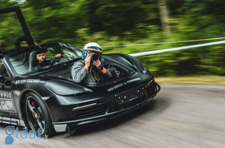 پورشه ۷۱۸ باکستر S خودروی ویژه فیلم این خودروساز آلمانی است