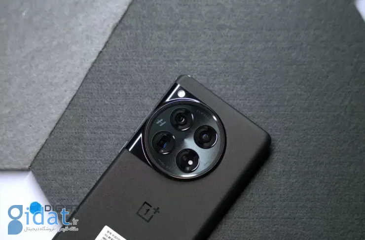 هوش مصنوعی وان‌پلاس برخی از محتوا را سانسور می‌کند؛ فعالیت نویسنده هوش مصنوعی به حالت تعلیق درآمده است