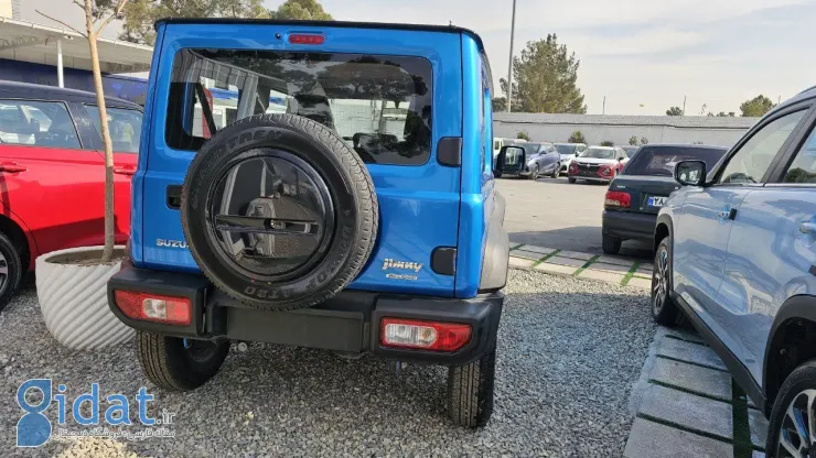 سوزوکی جیمنی ۳ درب