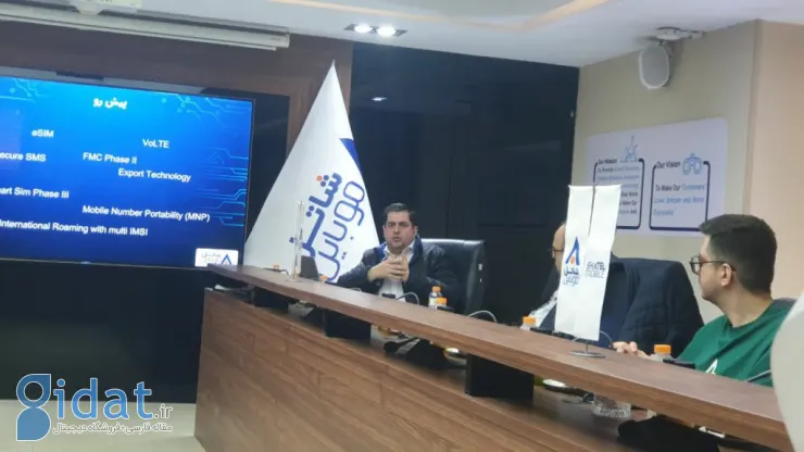 مدیرعامل شاتل موبایل: سرکوب تعرفه صنعت ارتباطات را از نفس انداخته است