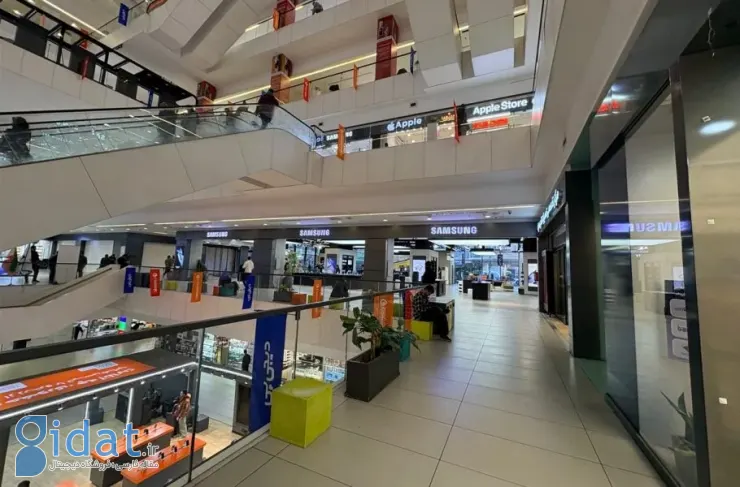 یک روز پس از تعطیلی مغازه‌ها، بازارهای چارسو و علاءالدین فعلاً خلوت اما پرجنب‌وجوش هستند