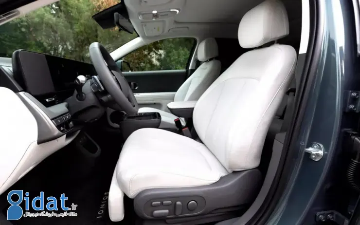 صندلی خودرو