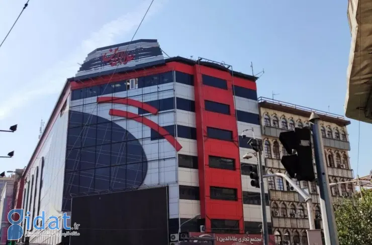 اعتراض صنف موبایل به گرانی ارز؛ فروشندگان چارسو و علاالدین کرکره‌‌ها را پایین کشیدند