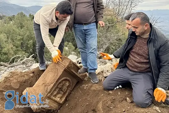 کشف تصادفی کتیبه ای از روم باستان توسط یک چوپان!