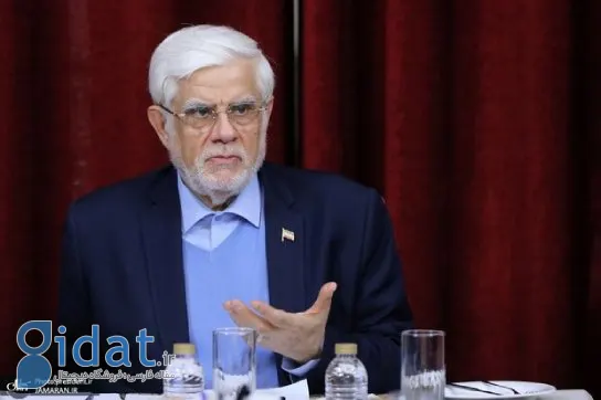 عارف: خودسوزی جوان اهوازی زنگ خطری جدی برای حکومت است