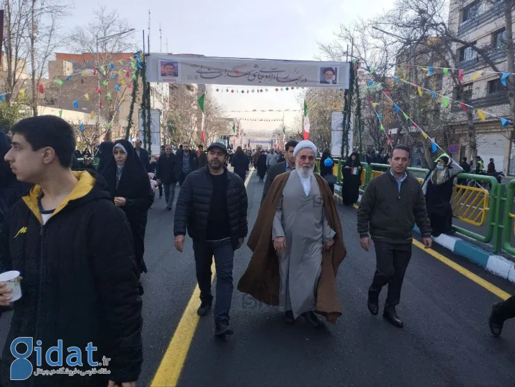یک روحانی معروف ایرانی به کف خیابان آمد