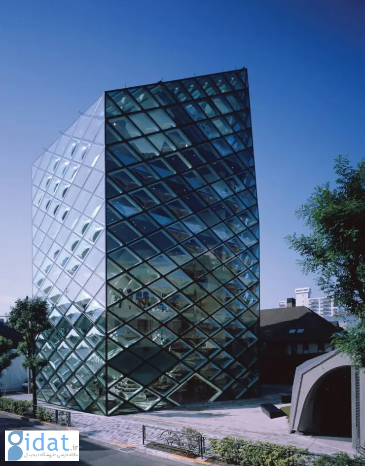 30-vulturemag-aoyama-ext1-690f181400044416ed58bf5f_11zon