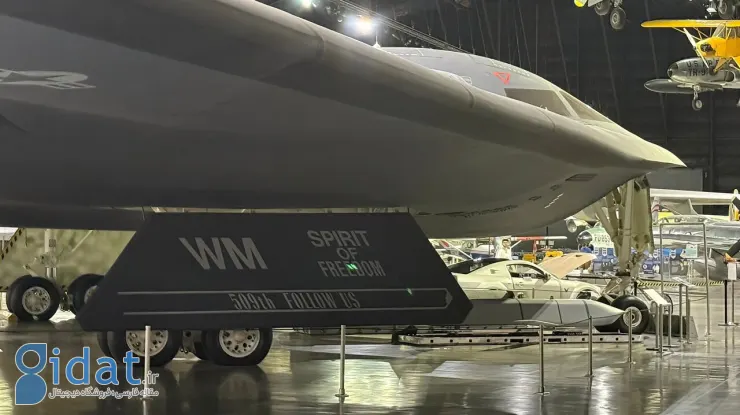 بمب افکن B-2 منفجر شد