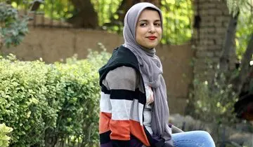 «اطلاعات» از حکم زندان برای زینب موسوی انتقاد می کند