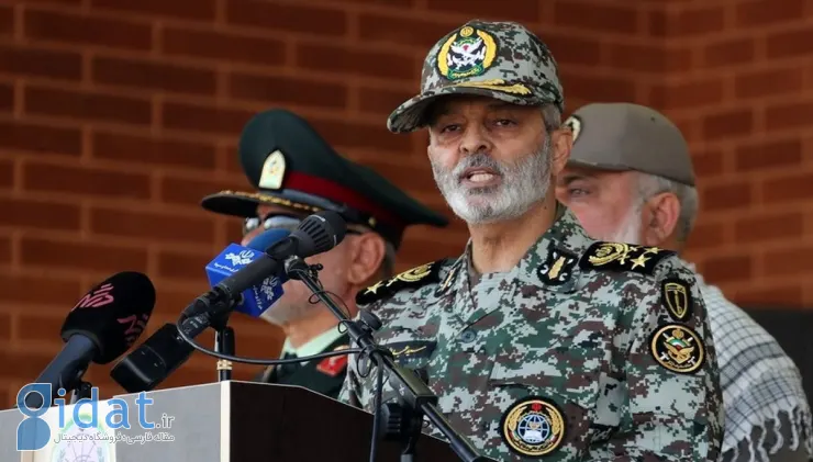 ادای احترام فرمانده کل ارتش به شهید سانحه بالگرد