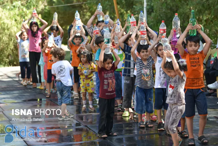 تصاویر تماشایی از برگزاری جشن آب پاشونک