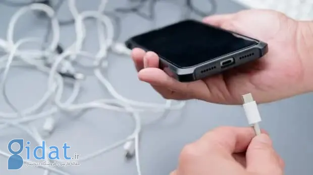 extend-phone-life-2-a-person-charging-their-phone-blurry-background-wi-620x348