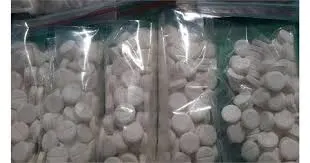 قورت دادن ۱۴۰ قرص متادون برای عبور از گیت فرودگاه!