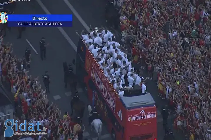 جشن باشکوه تیم ملی اسپانیا در یک مکان خاص