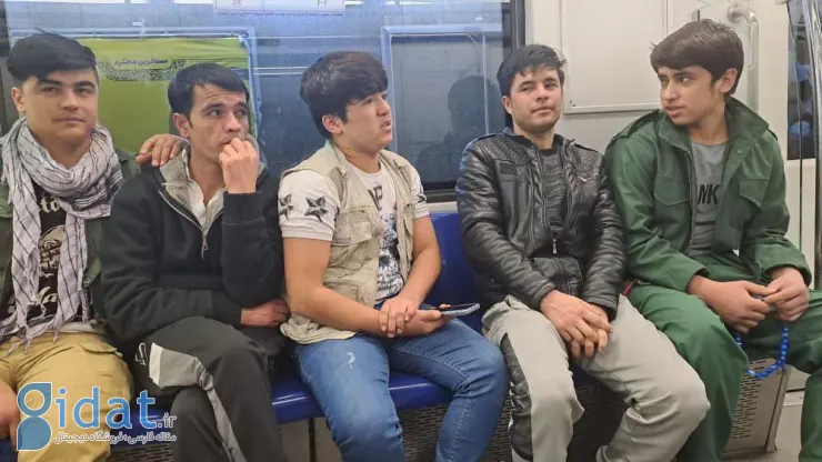 تصاویر محبوب متروی تهران که جنجالی شد